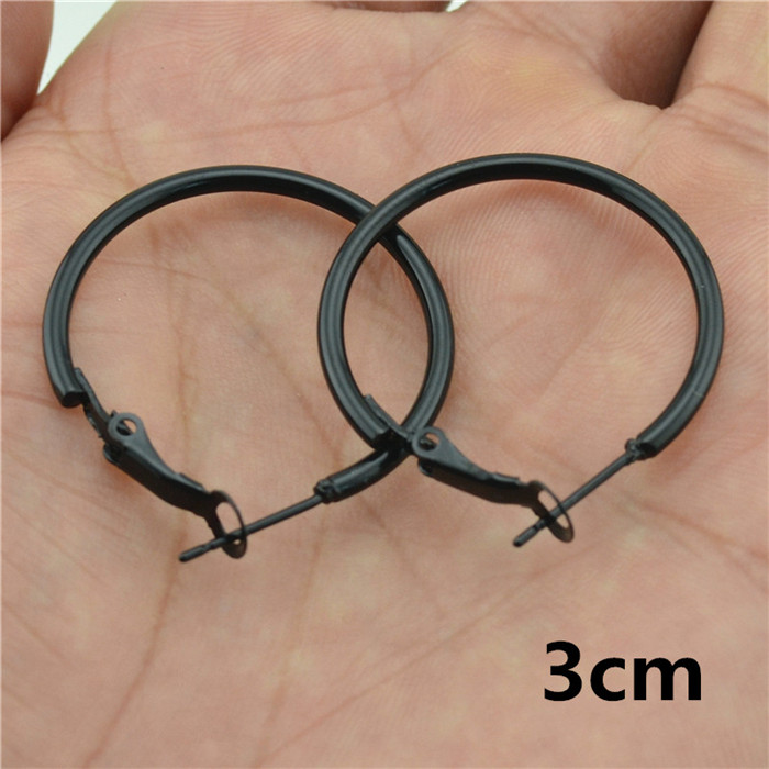 black earrings 3cm